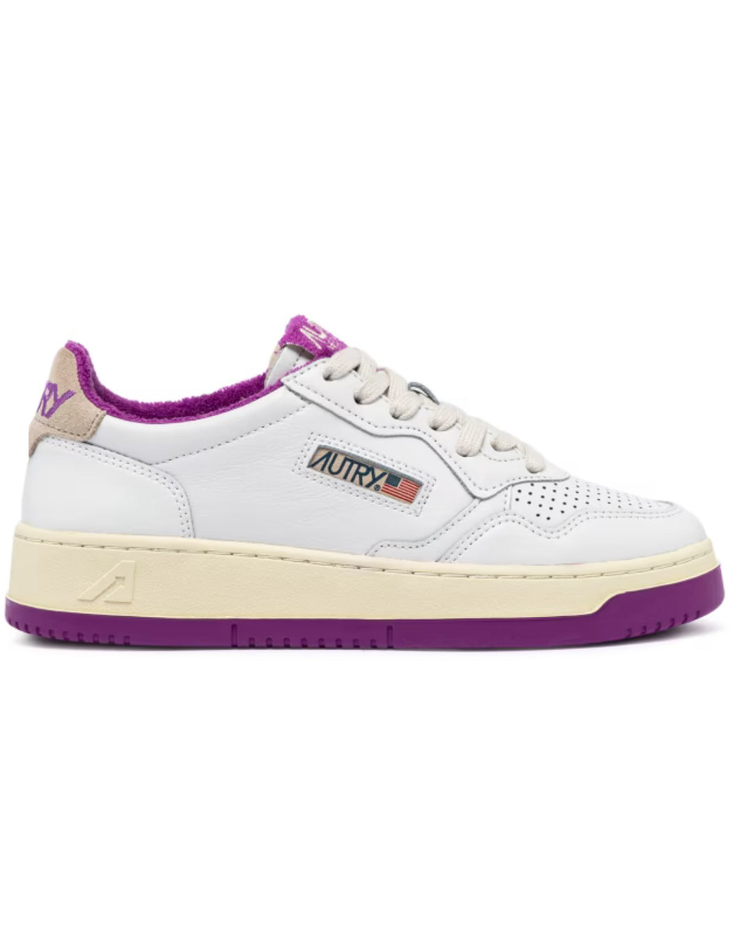 MEDALIST SNEAKERS