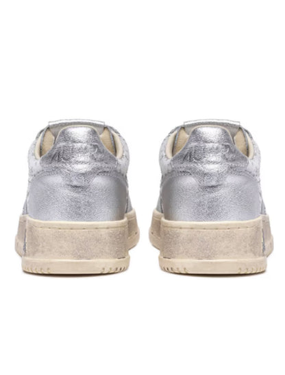 MEDALIST SNEAKERS