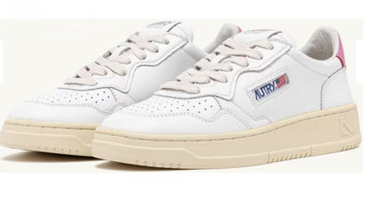 MEDALIST SNEAKERS