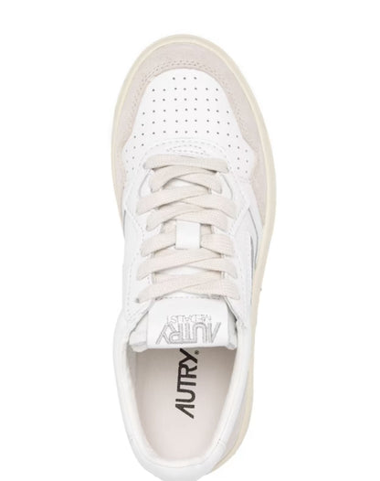 MEDALIST SNEAKERS