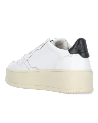 MEDALIST SNEAKERS