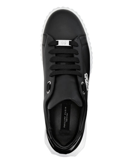 Lo-Top Sneakers