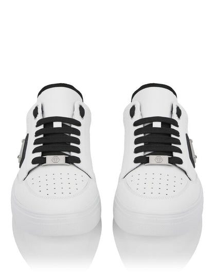 Low-Top Sneakers Triangle  DONNA