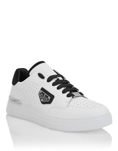 Low-Top Sneakers Triangle  DONNA