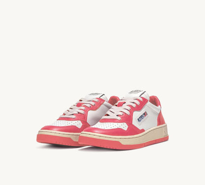 MEDALIST SNEAKERS